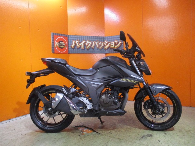 横から見てもこの通り状態グッド！ビギナーでも安心の純正フルノーマル車！悩むのは本当に危険な一台！